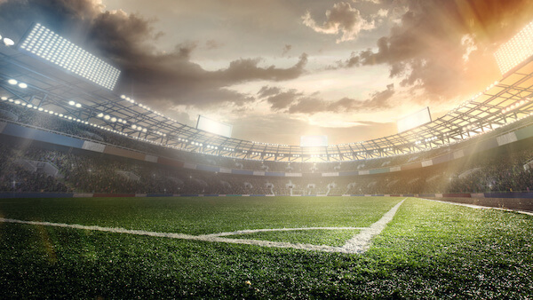 Fußballstadion - mit Flutlicht beleuchtet